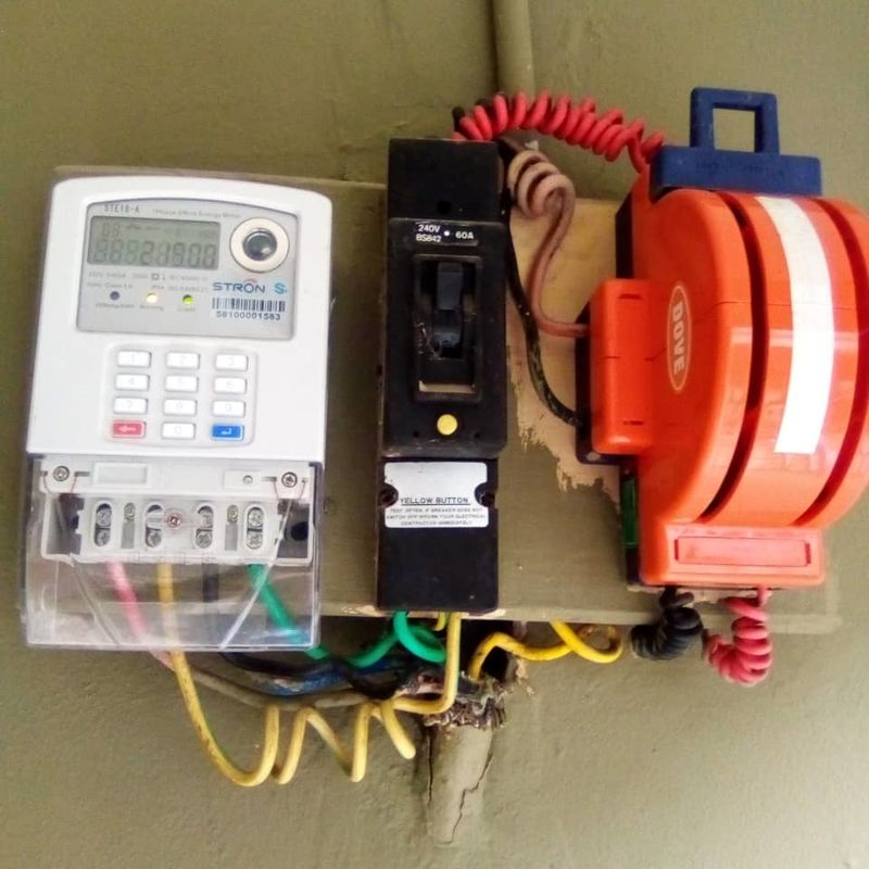 Peralatan uji meter listrik frekuensi 50Hz dengan protokol standar STS untuk pengujian tahan lama dan tahan lama