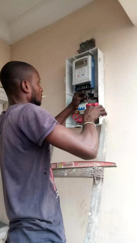 Peralatan uji meter listrik frekuensi 50Hz dengan protokol standar STS untuk pengujian tahan lama dan tahan lama