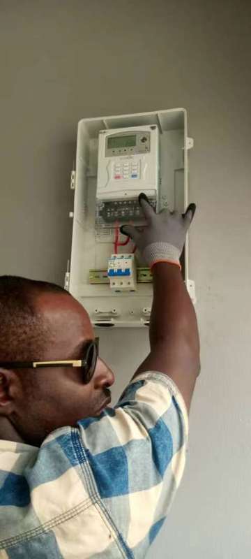 Peralatan uji meter listrik frekuensi 50Hz dengan protokol standar STS untuk pengujian tahan lama dan tahan lama