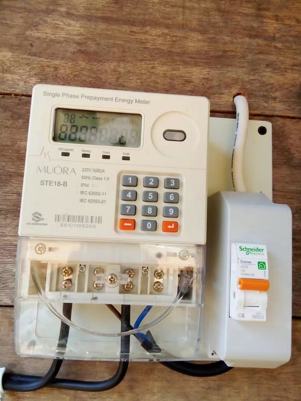 STS Standar yang sesuai dengan Pay As You Go Sistem Surya dengan integrasi pembayaran seluler dan remote connection/disconnection